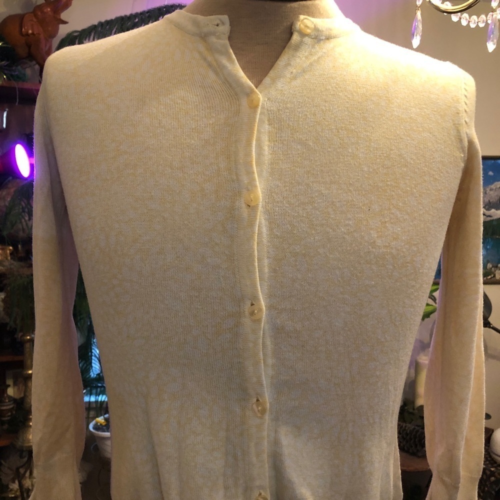 Women/girls Alfred Sung sweater. Small